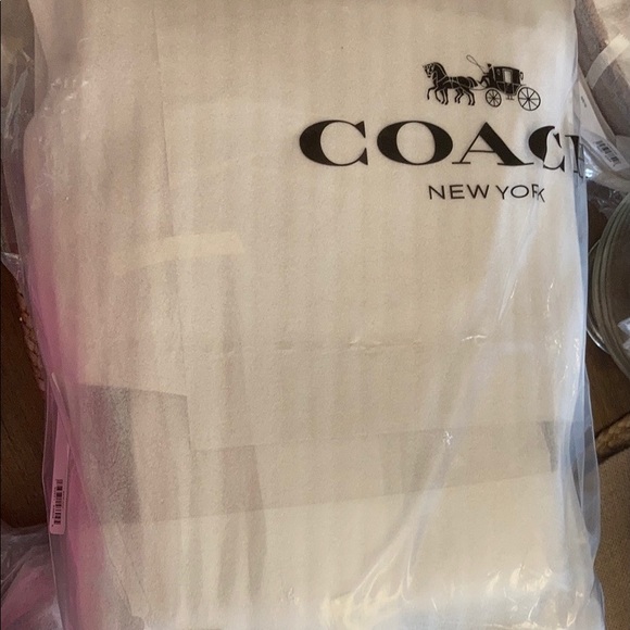 Coach Signature Chain Hobo - Picture 5 of 5